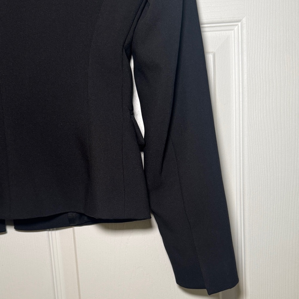 Zara Black Zip-Front Blazer with Shoulder Pads - Picture 14 of 15